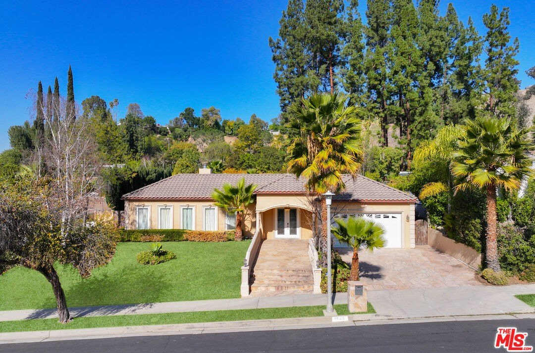 18125 Lake Encino Dr