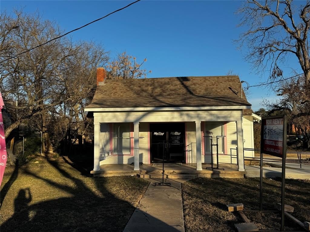 647 W Washington Street