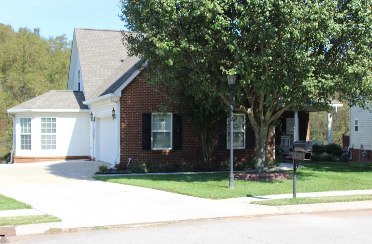 Amazing 3 bd/2.5bth in Farragut!!