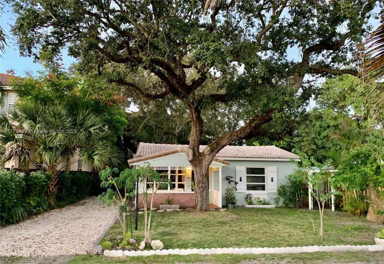 845 SW 11th Ct