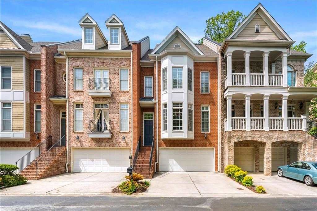 1446 Wembley Court NE