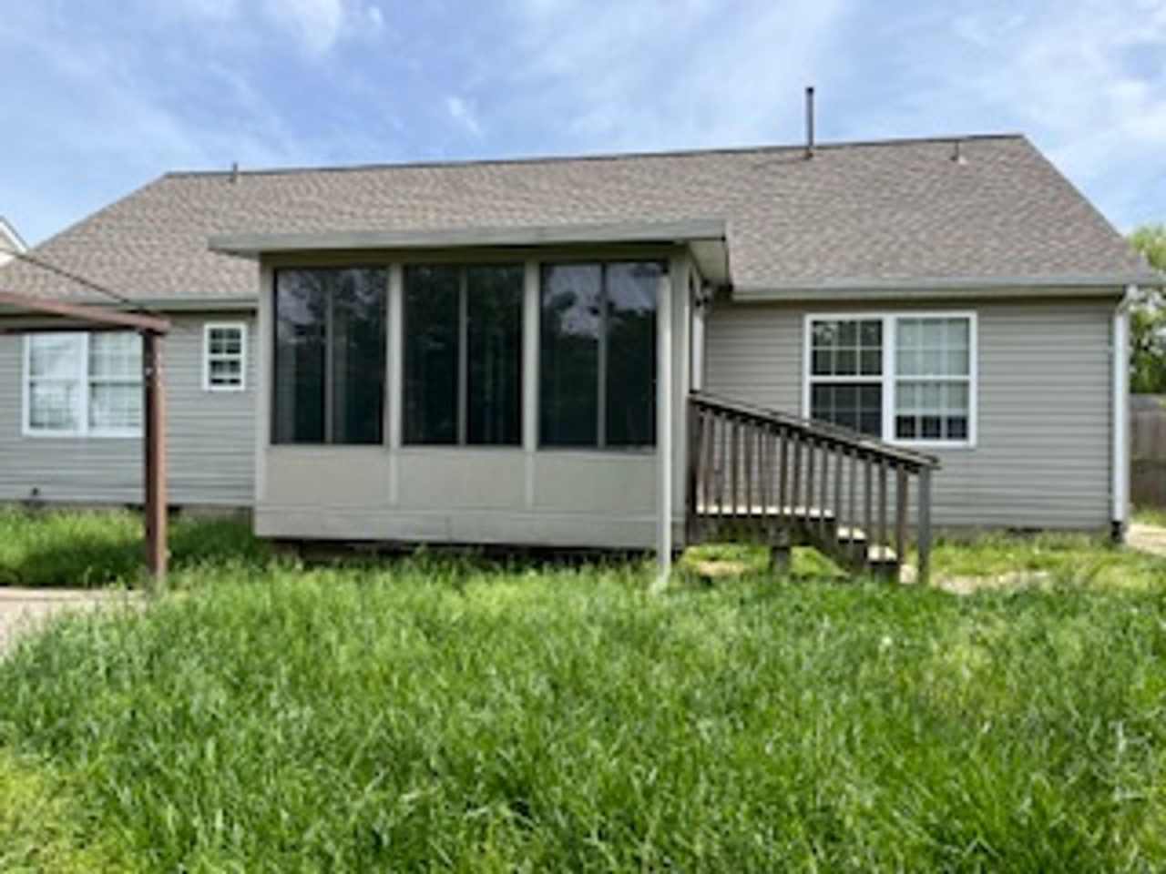 1413 Hopkins Ave - 302-519-2249, Lynn