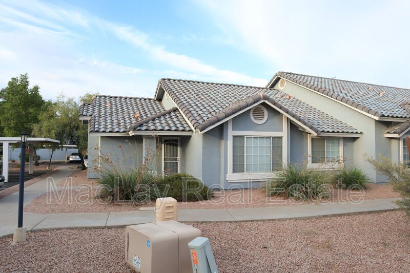 860 N McQueen Rd 1125