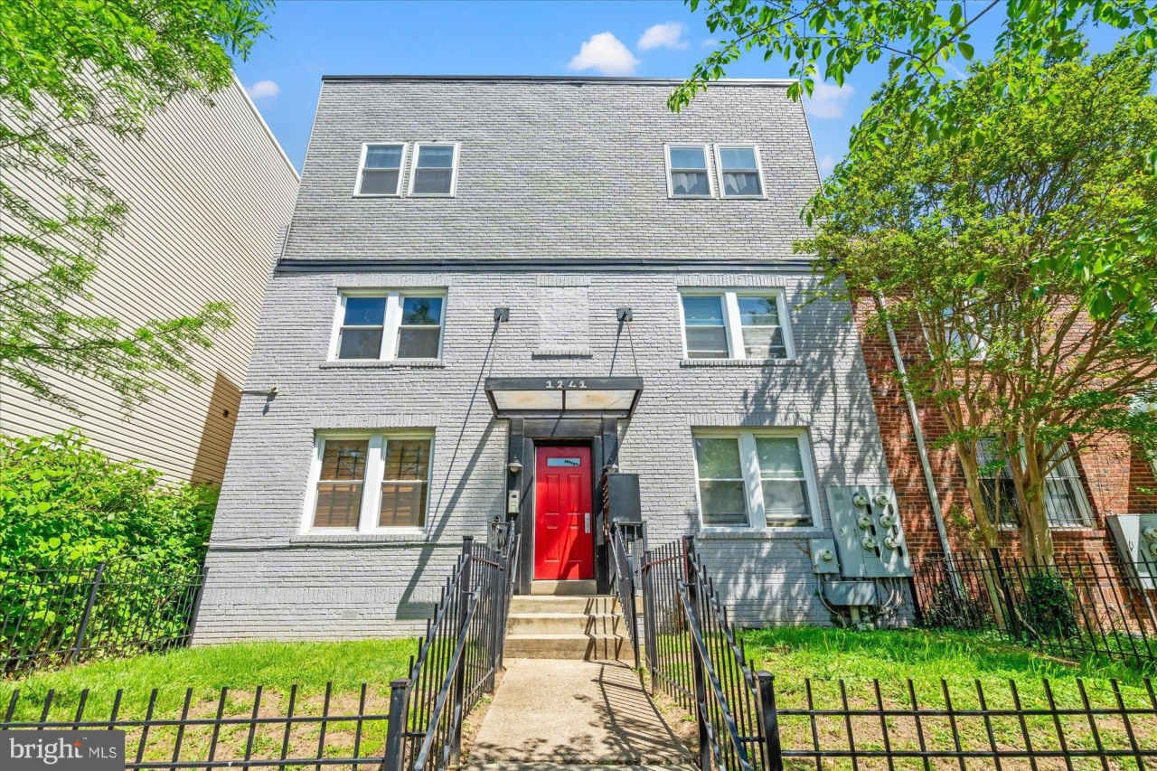 1241 18TH Street NE unit: 5