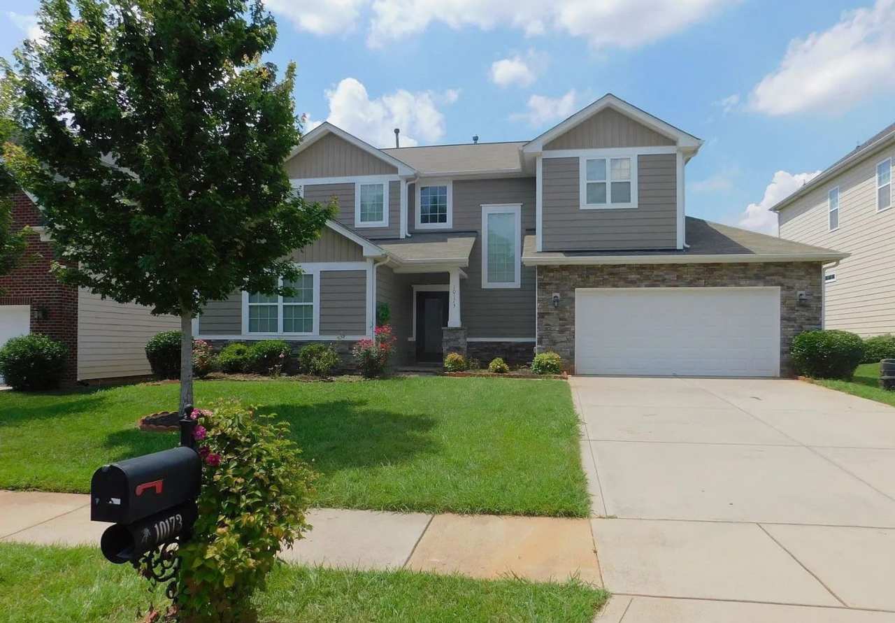 4BR/3BA Home in Winding Walk