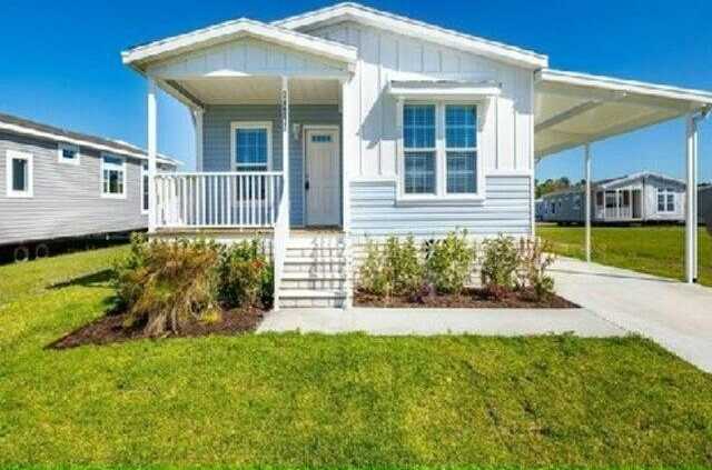 2505 East Bay Dr #64