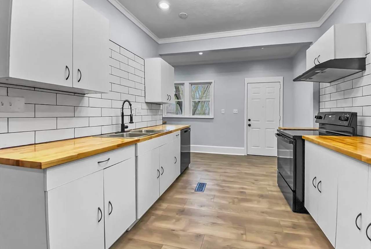 2292 Bellfield Avenue