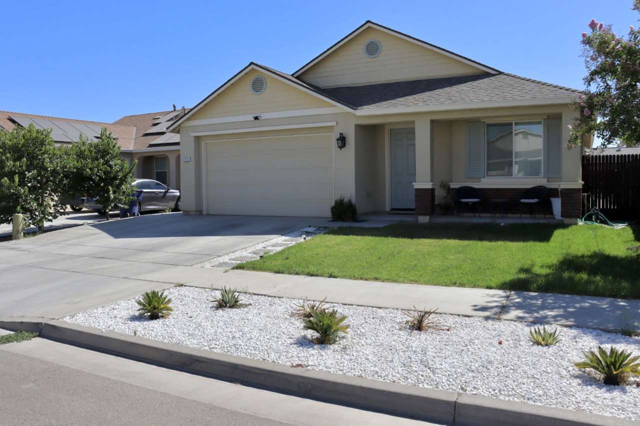 1113 Greenbrier Drive