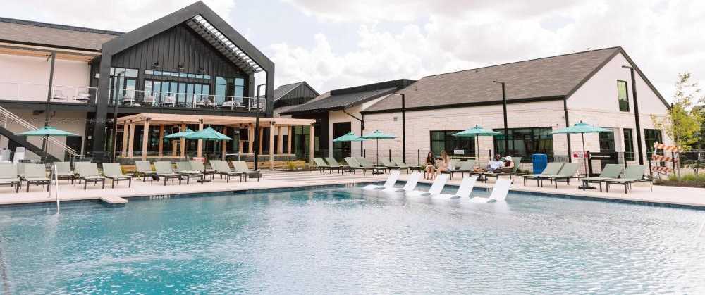 18613 Pfluger Farm Ln