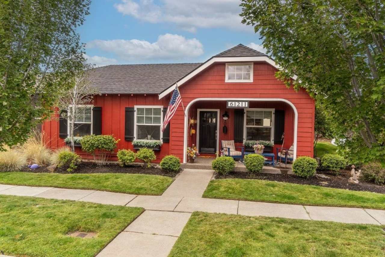 $500 OFF 1st Month's Rent!!! 61211 Fairfield Drive, Bend, OR - Fully Furnished!