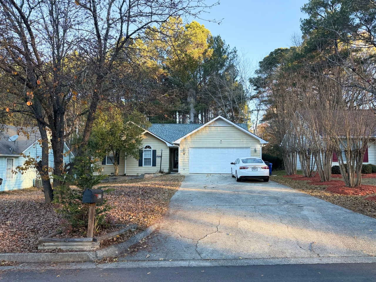 3bd/2ba Updated Ranch. Close to Everything.