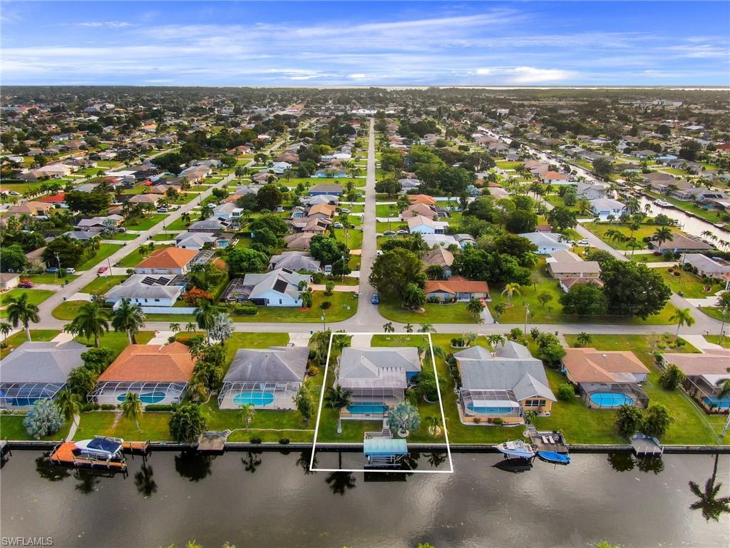 1502 Southeast 11th Place