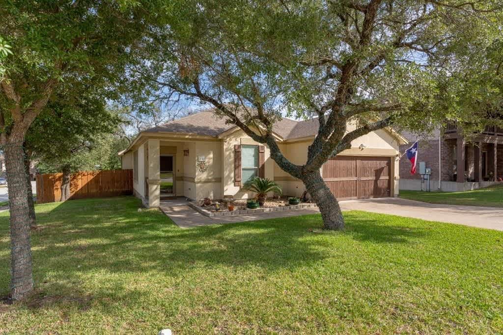 Single-story Corner Lot