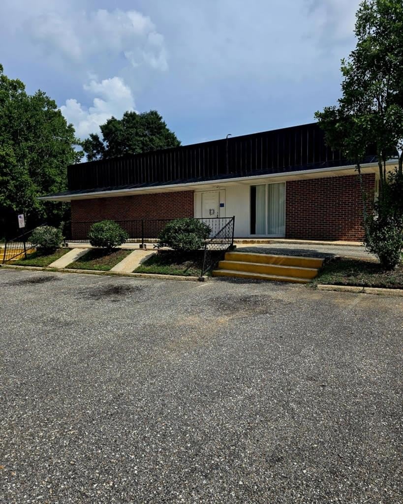 633 South Union Ave.