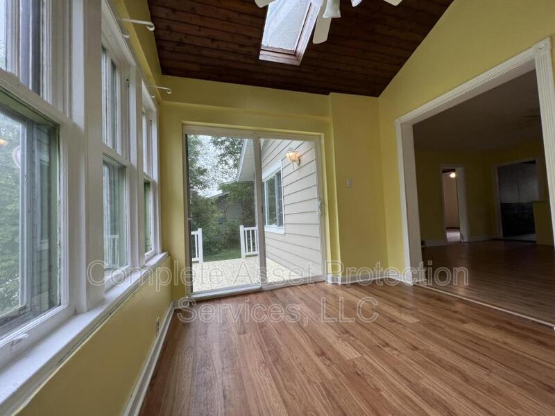 825 East Cleveland Avenue