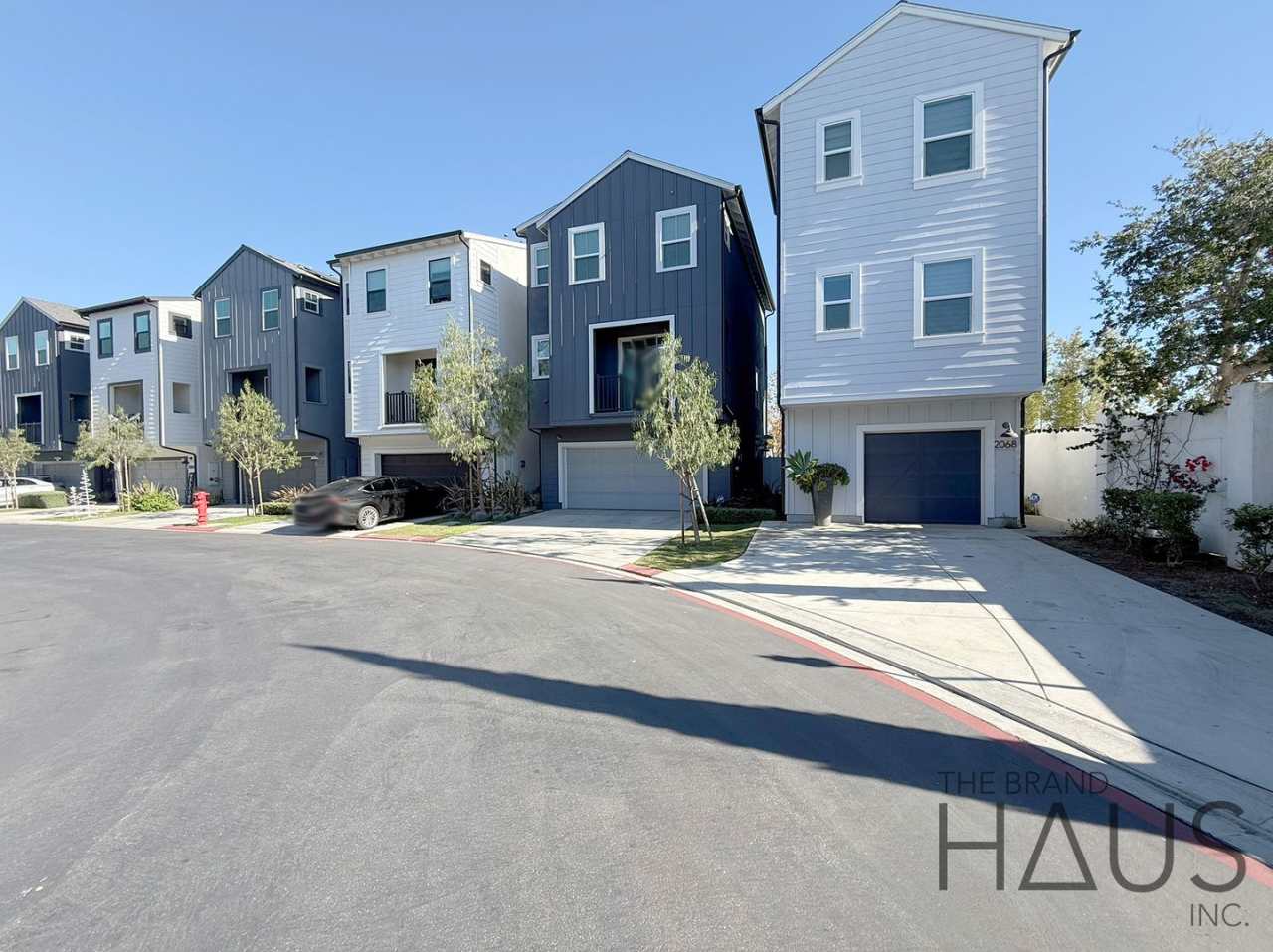 Modern Farmhouse-Style 2Bed 2.5Bath Twenty8 Walk Gated Community