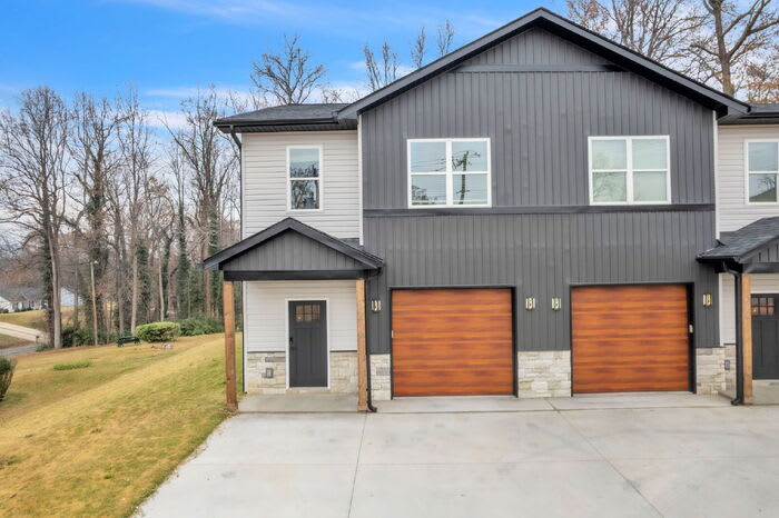 610 North Shamrock Avenue