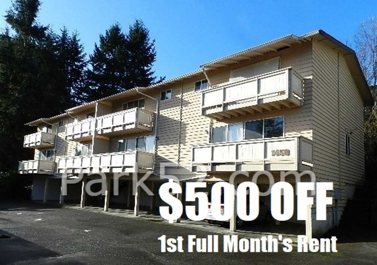 $500 Off the 1st Full Month! Spacious Fircrest 2 Bedroom Townhouse