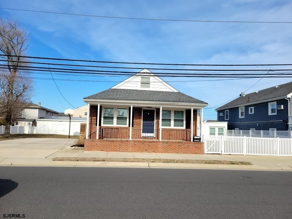 303 N Washington Ave