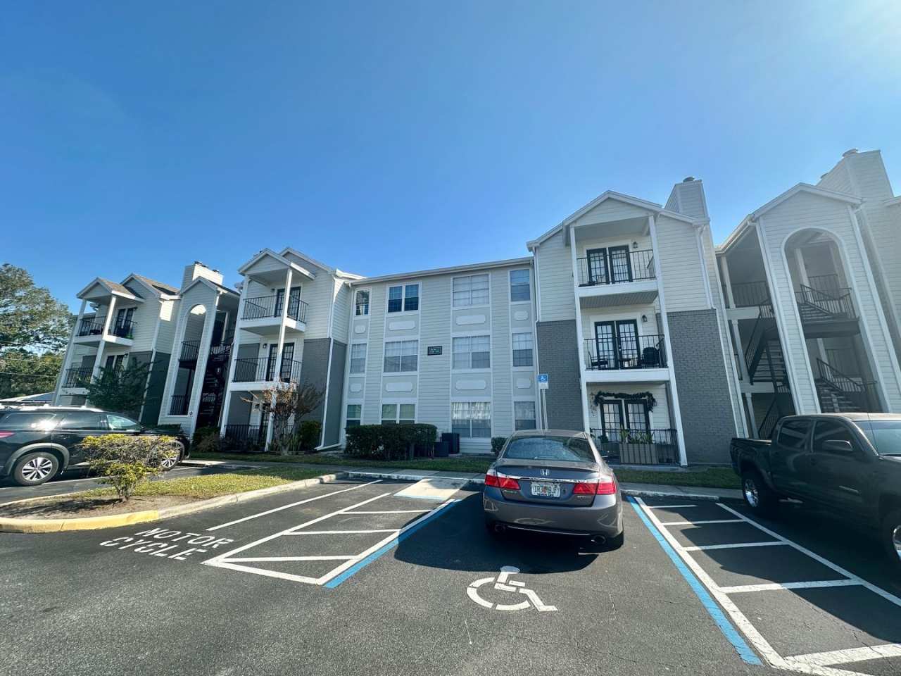 2550 N Alafaya Trail