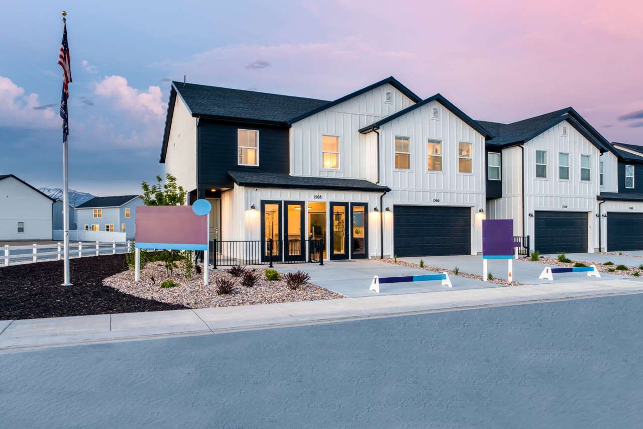 1566 N Summer Spgs Cv