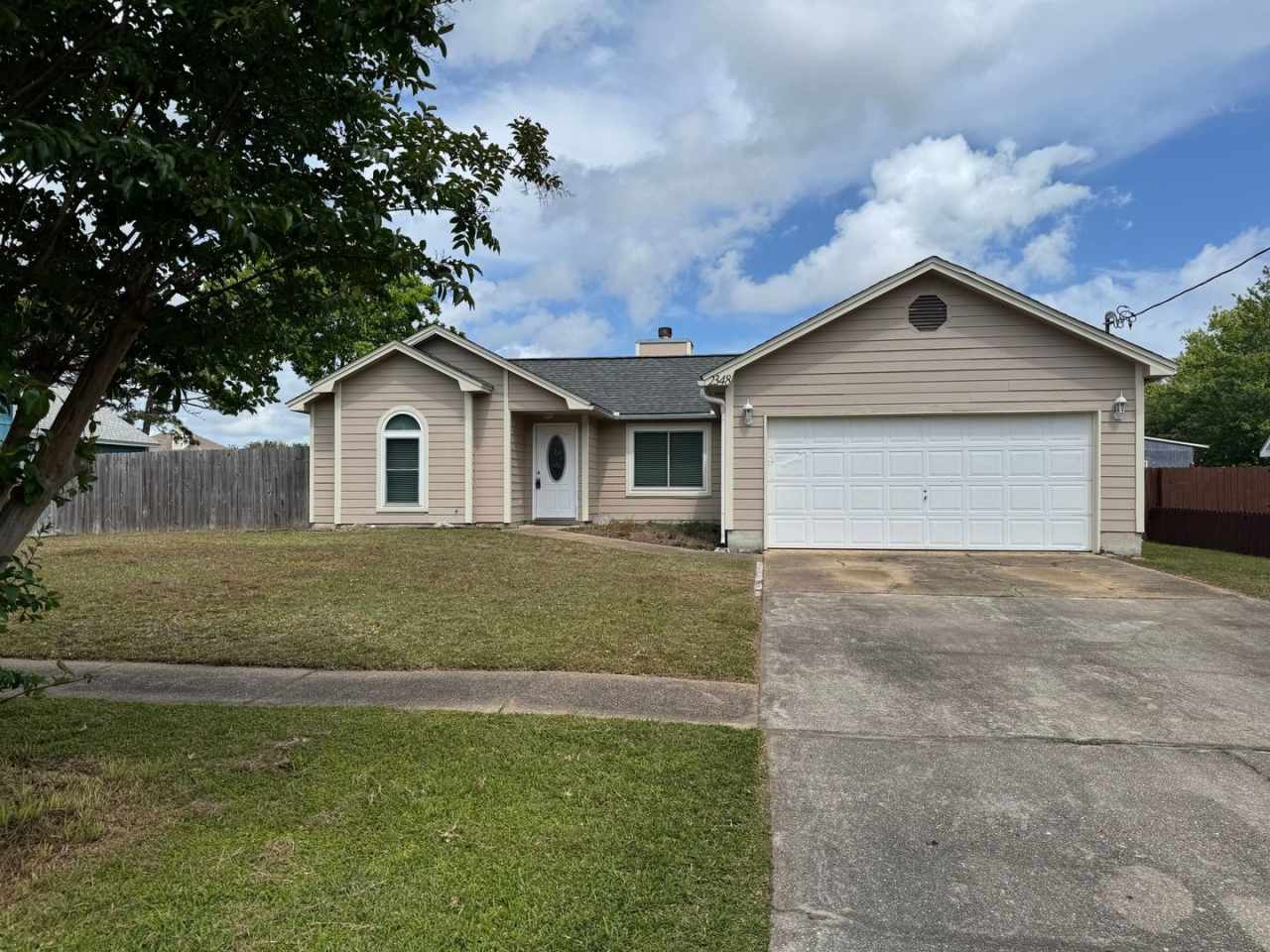 Navarre - 2348 Prytania Circle - 3 Bedroom, 2 Bathroom