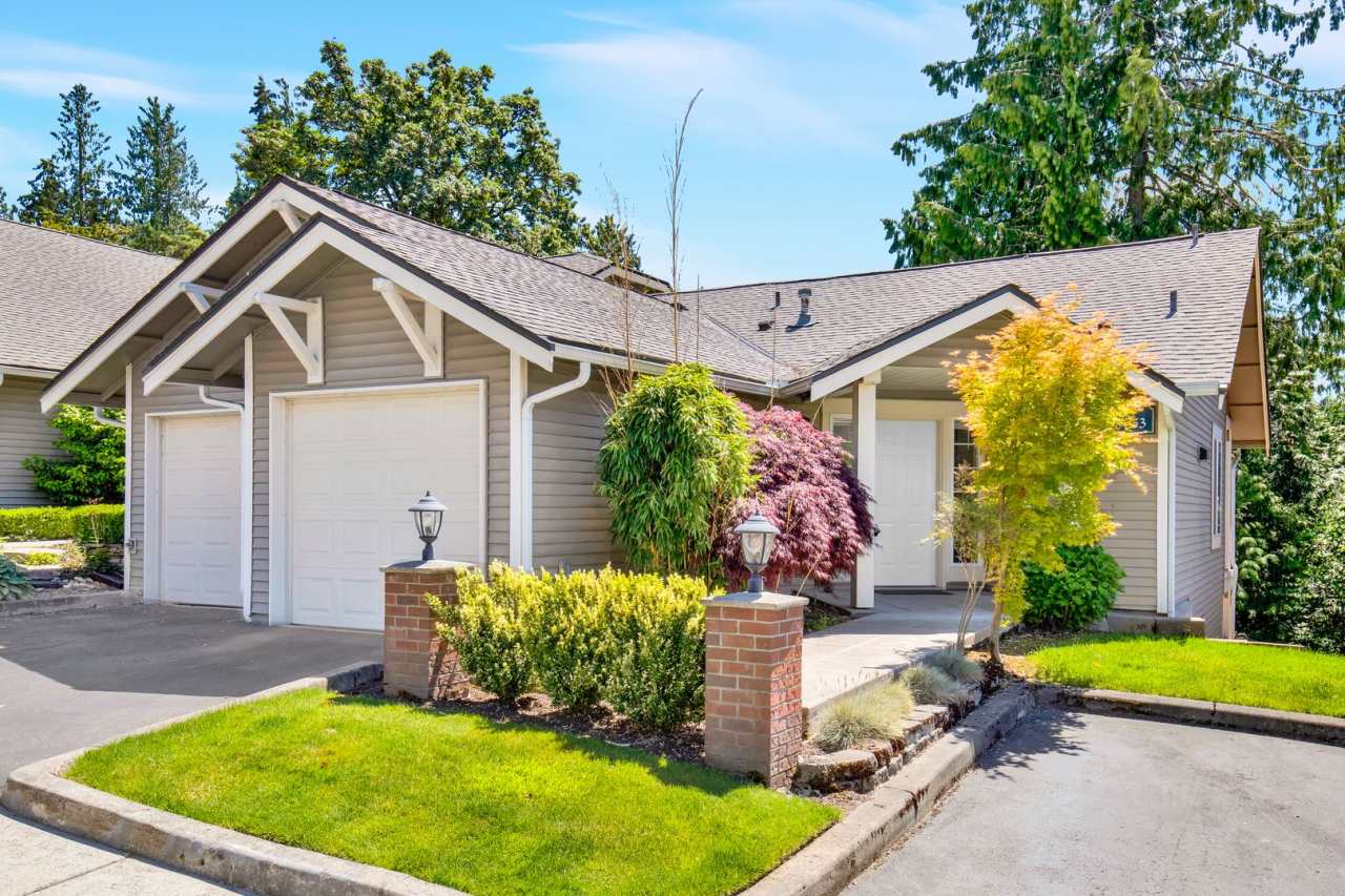 3 Bedroom 2.5 Bath Redmond Townhouse