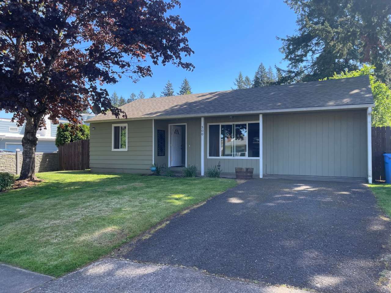 CAMAS Charming Remodeled 3 Bedroom Bungalow close to Crown Park!