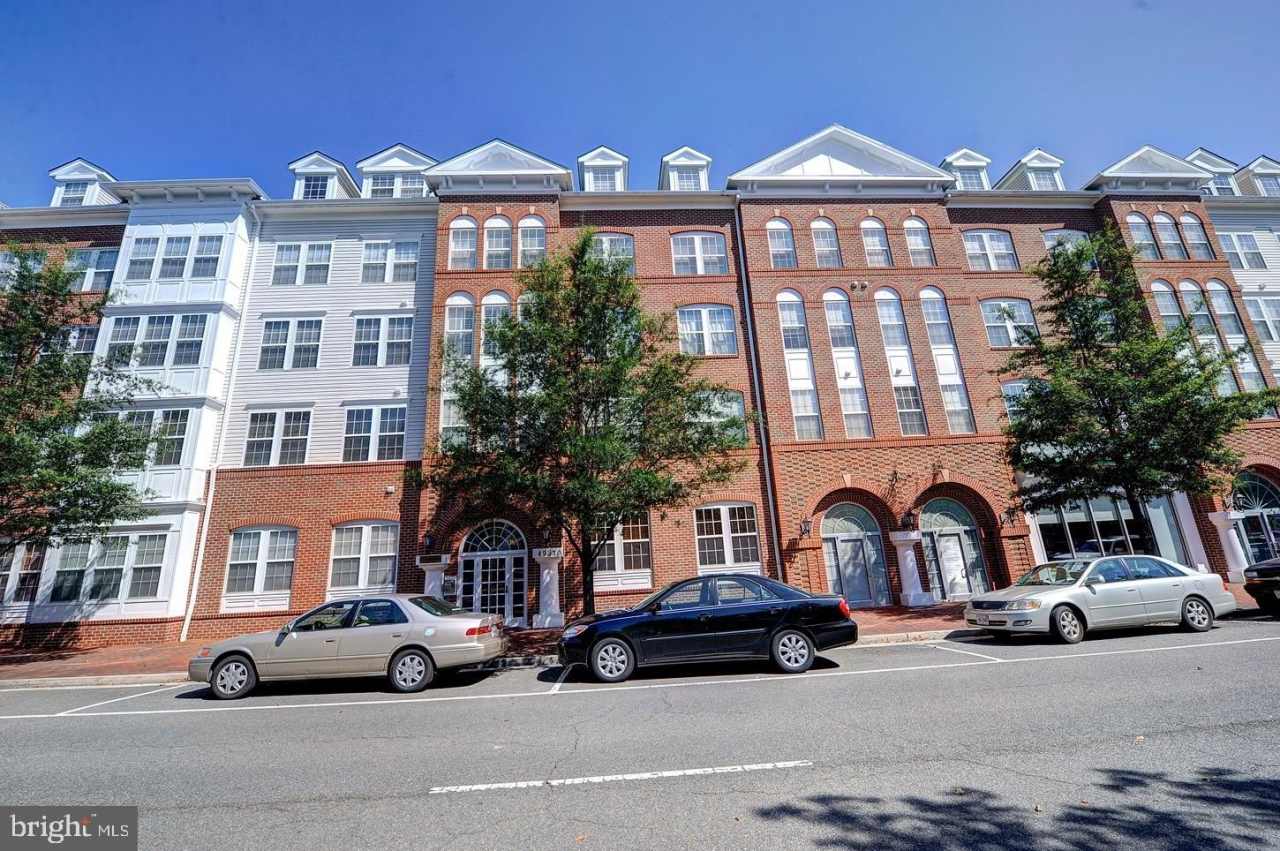 4951 BRENMAN PARK DRIVE