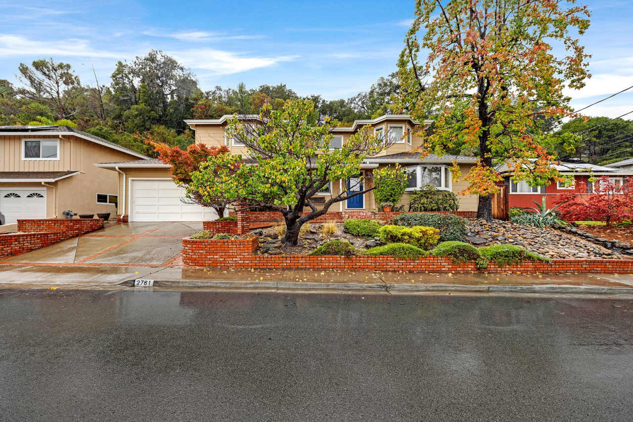 Stunning San Carlos 5 bedroom 4 bathroom House Available now