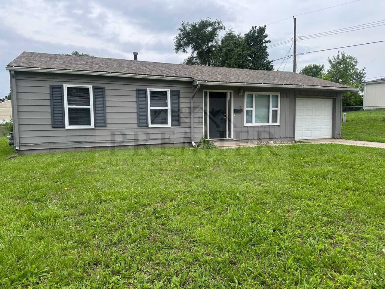 18505 E Susquehanna Ridge, Independence, MO 64056 3 bedroom/1 bath Rent $1299 Deposit $1299