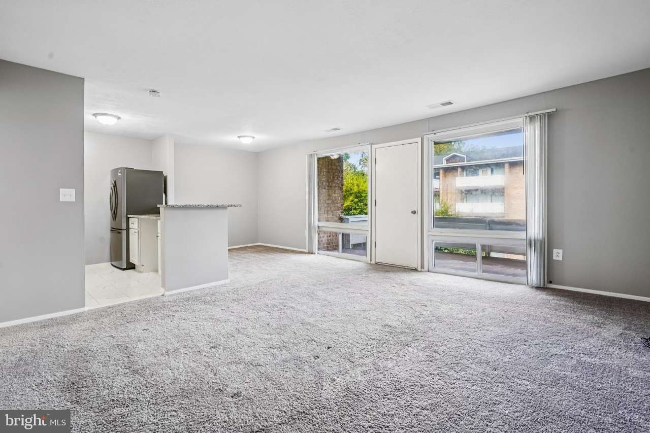 534 WILSON BRIDGE Drive unit: C-1