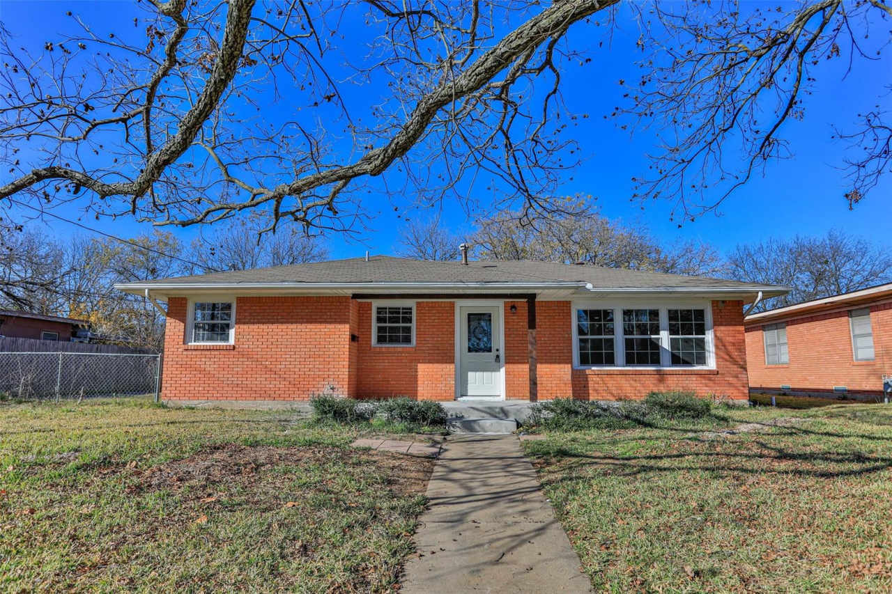 4 Bed - 3 Bath in Gainesville