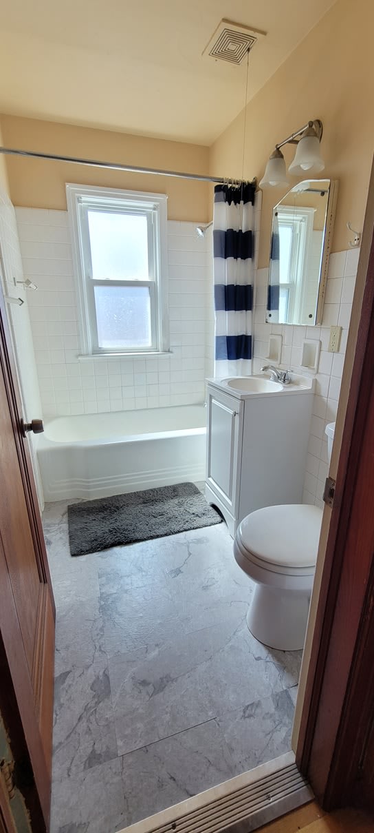 2132-34 West Kendall Avenue