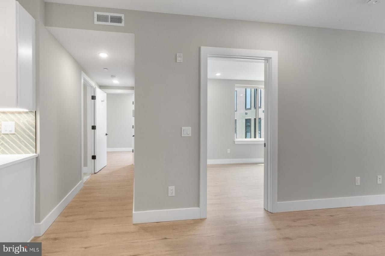 1144 FRANKFORD Avenue unit: 403