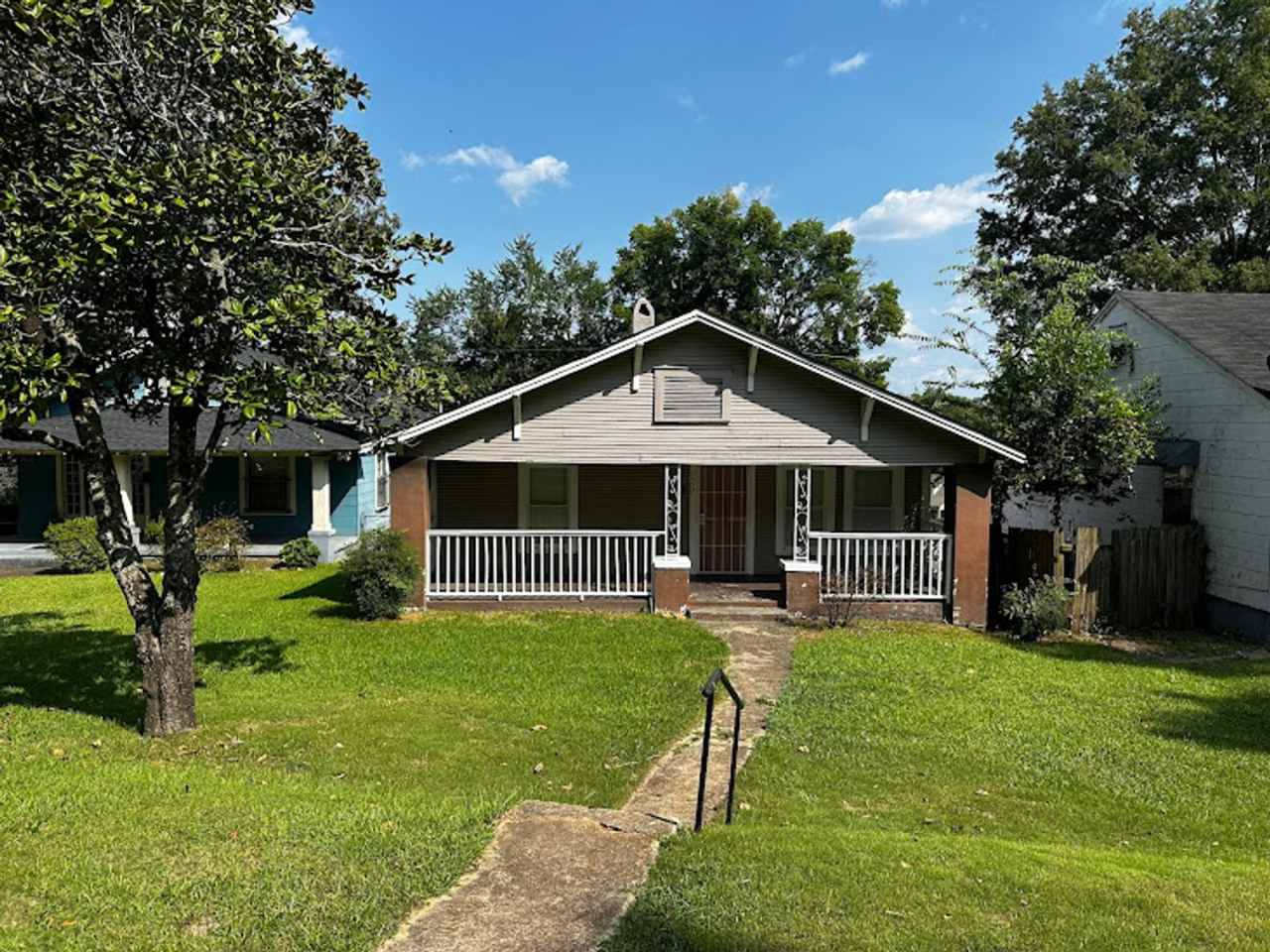 BACK ON THE MARKET! MOVE IN READY!