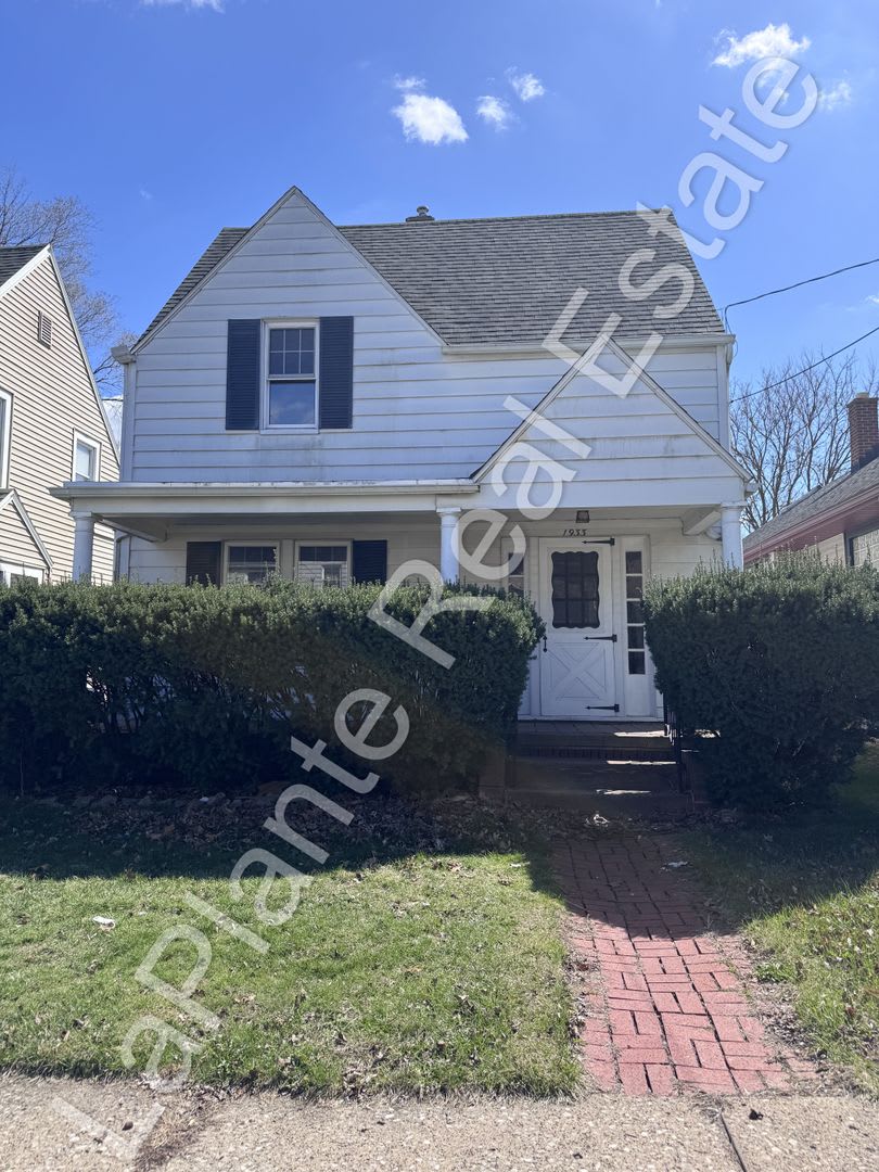 Large 3-Bed Home in West Toledo for Rent