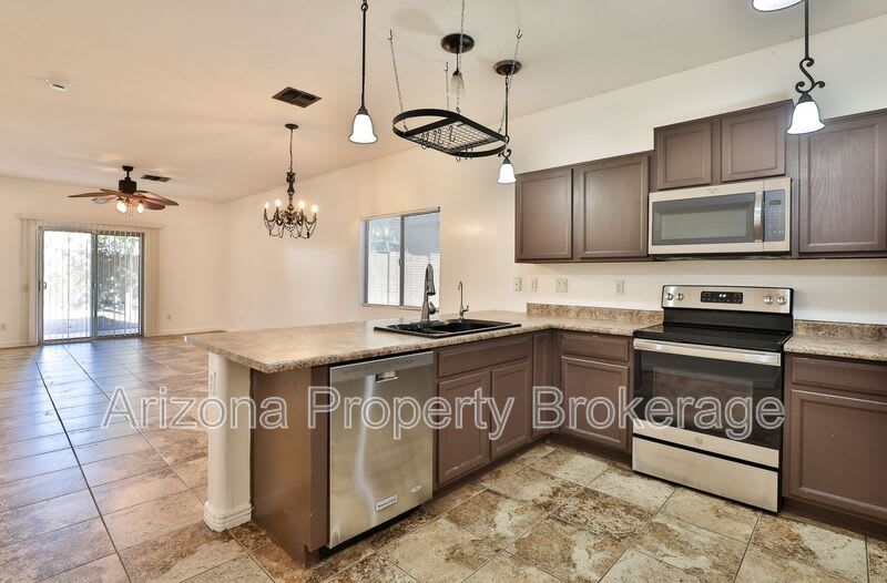 15944 N. Cristine Ln.