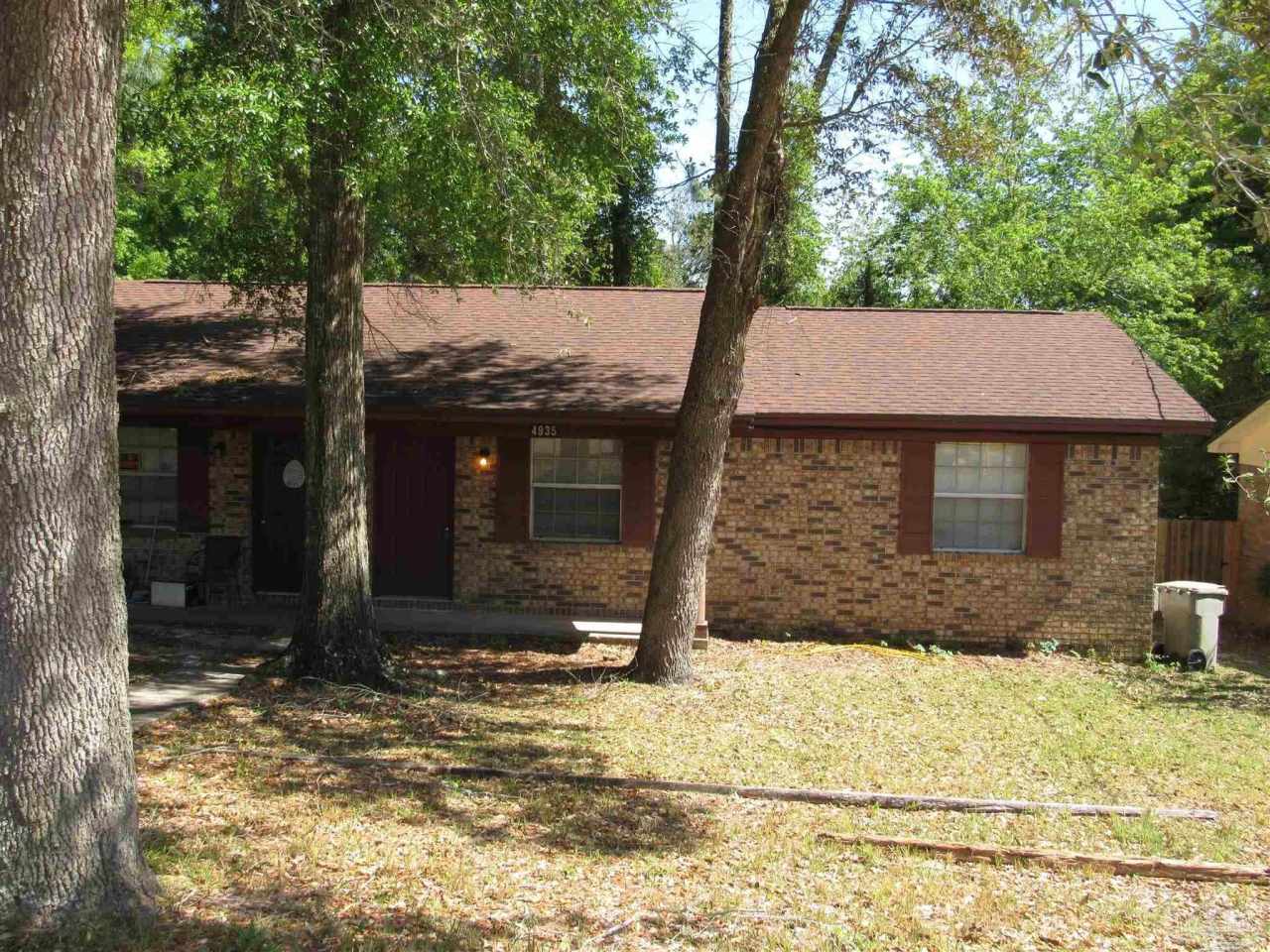 4935 Yacht Harbour Dr