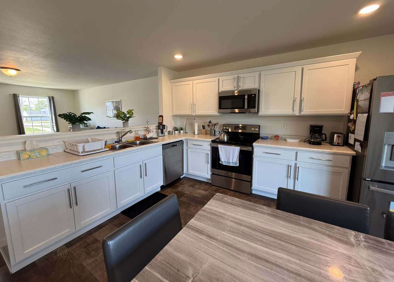 Spacious  Fully Furnished 5-Bedroom Colonial in Allendale's Maple Pond Community