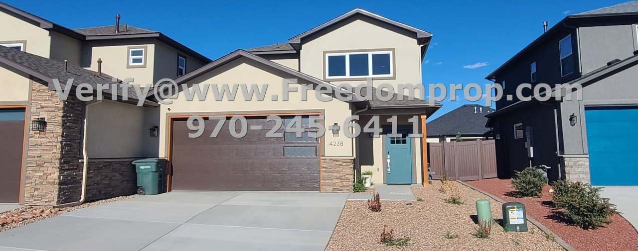 Brand NEW!!! Great 3 bedroom 2.5 Bath duplex