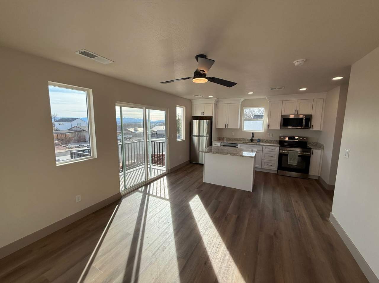 BRAND NEW PERFECT 1 Bedroom 1 Bathroom Unit