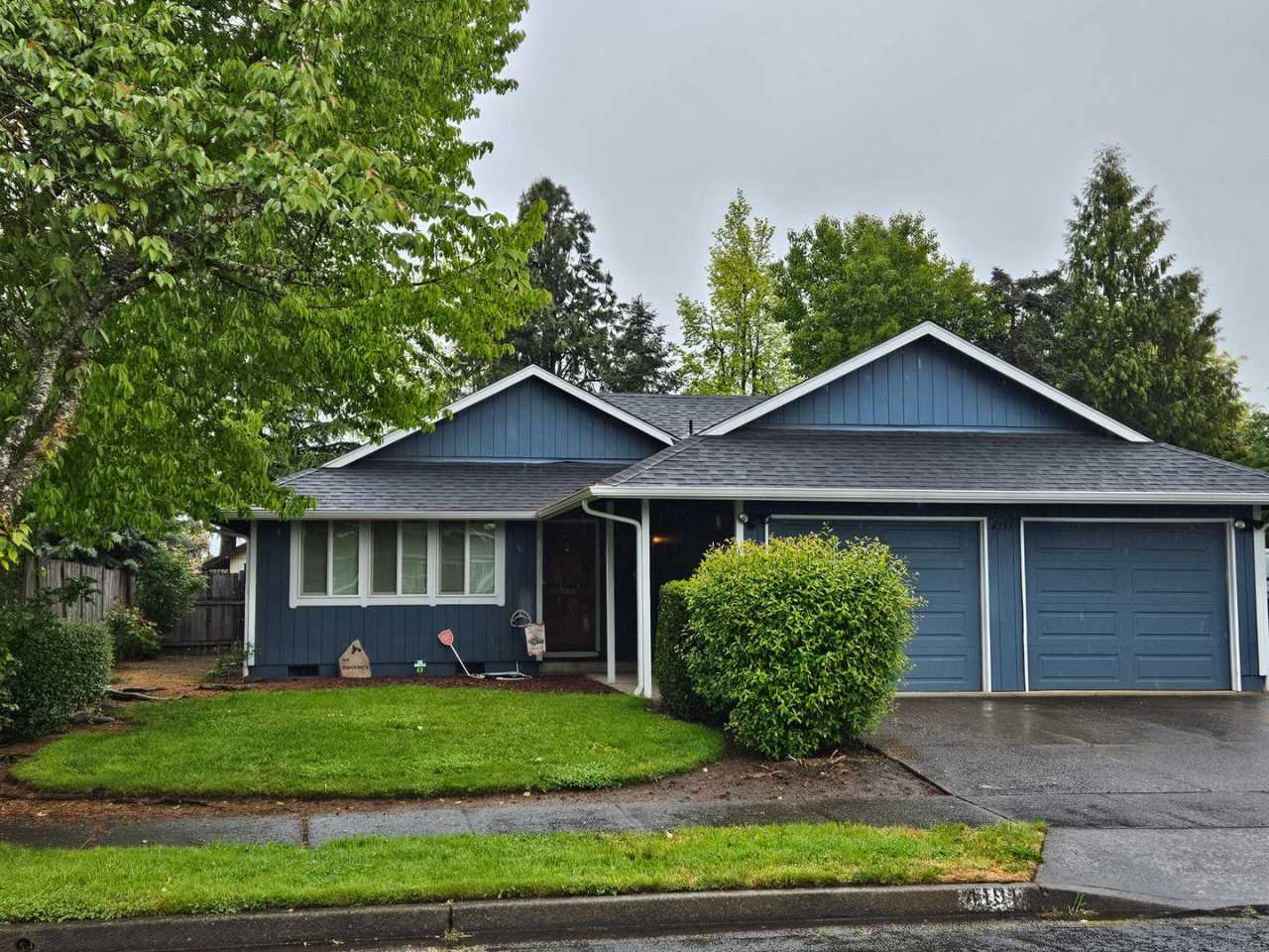 Beautiful 3 Bedroom, 1.5 Bathroom Home in West Eugene