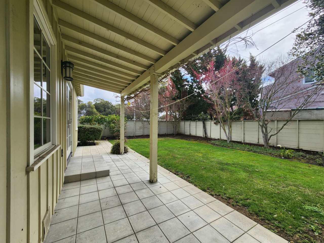 Amazing 1 bedroom with private backyard and garage