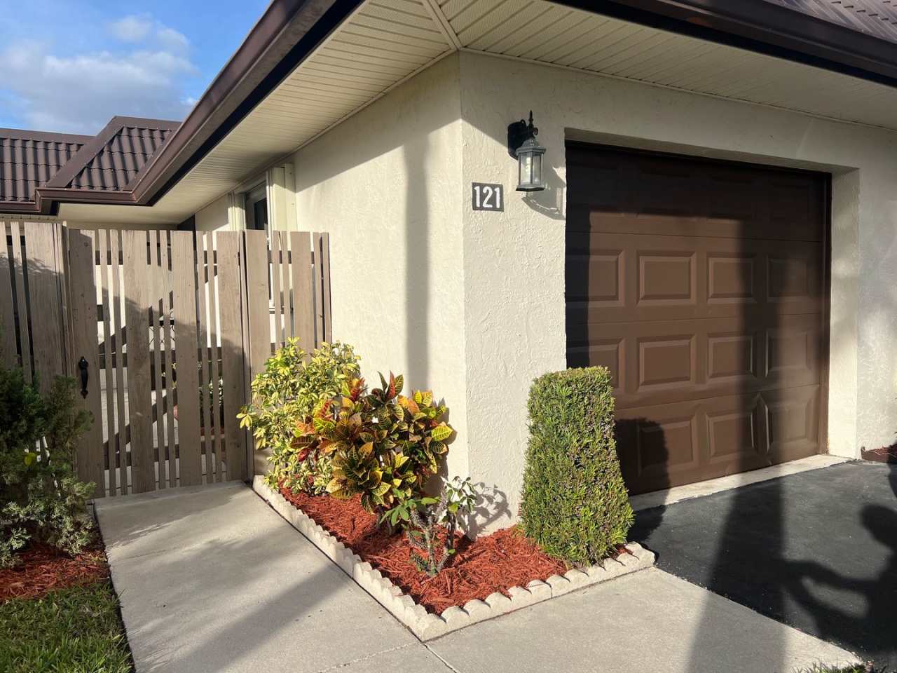 2BR/ 2BA Condo In Golden Lakes - An Active 55+ Community