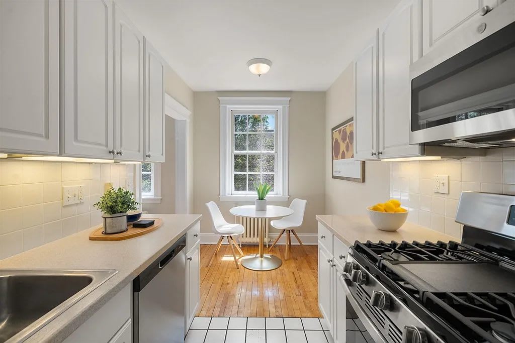 860 Massachusetts Ave