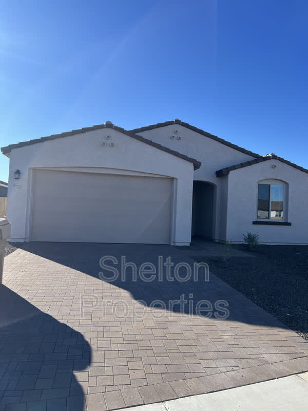 7721 W Saddlehorn Rd