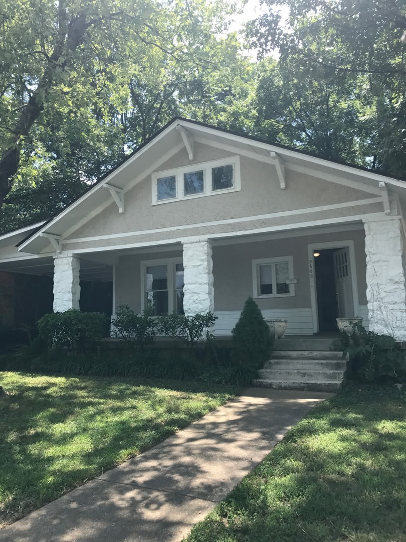 4 Bed, 2 Bath Near UOM