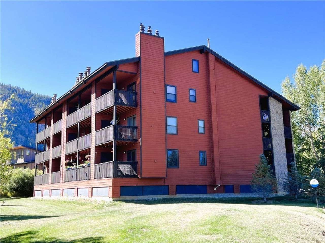 Long Term Rental- Mountainside Condos E339