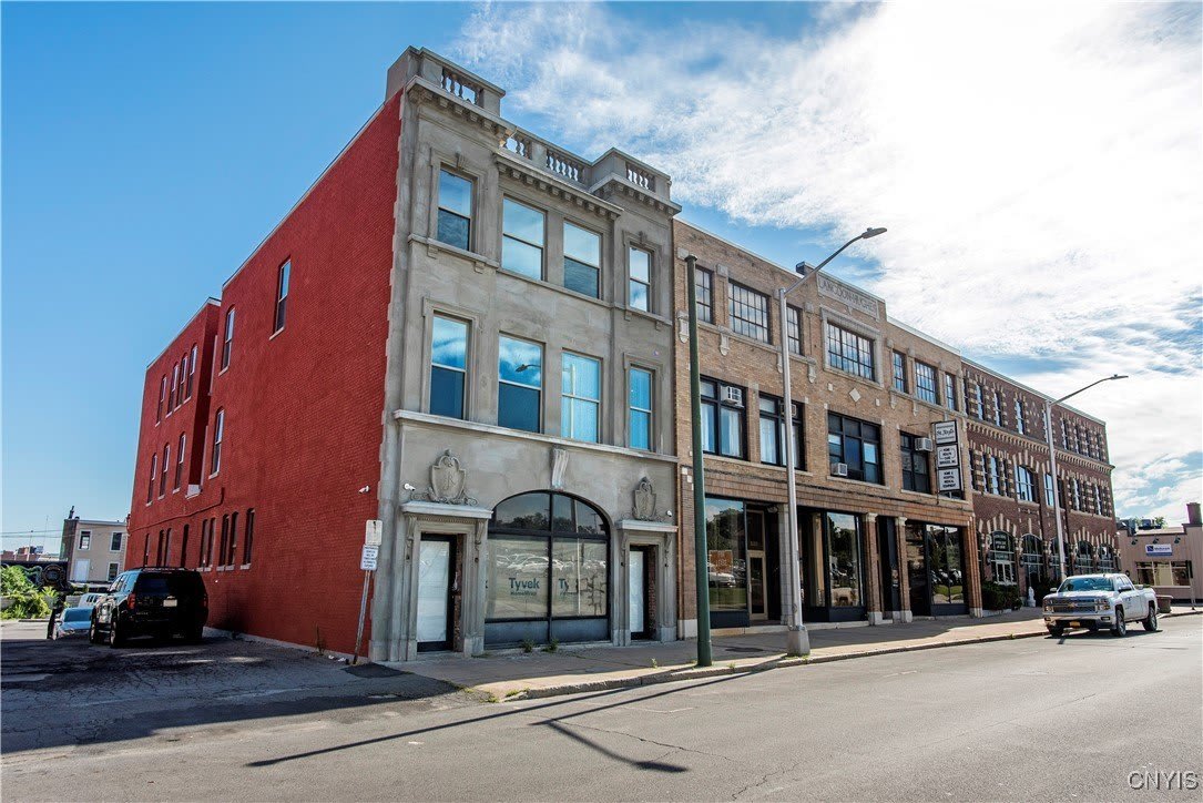 221 Elizabeth Street unit: 2